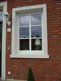 Sichtbetonfenstereinfassungen in weiß - BV:  in Delbrück